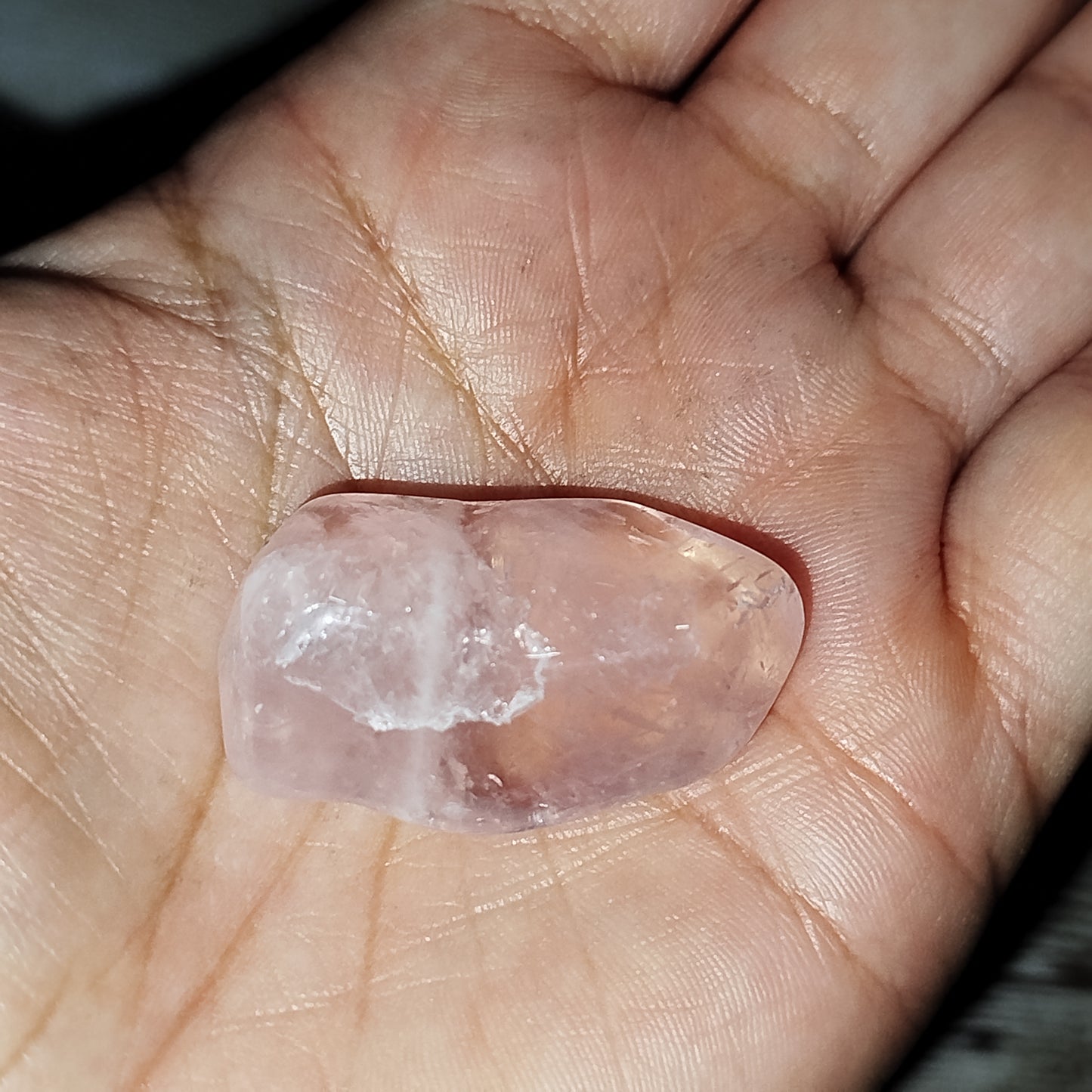 💗 Cuarzo Rosa – Amor, Armonía y Sanación Emocional